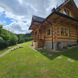 Osada Mała Kozówka, hotel en Myślenice