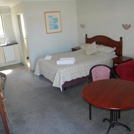 Elite Motor Inn