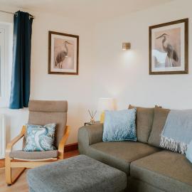 The Bird's Nest by Sheppey Stays- Pet Friendly Cozy Coastal Escape - Sleeps 6 with Parking - Great Rates for Long Stays, hotel en Sheerness