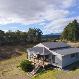 Huon Heights Hideaway at Cygnet Coast