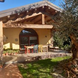A casa di Jolanda, indipendent house near historic Venice center with private parking and wide and fenced garden