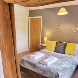 Family-Friendly Spacious 3BR, Near Uni & Town, hotel in Worcester