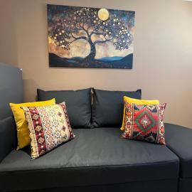 Glastonbury Harmony, Split-Level 1 bedroom, 2 Single Bed