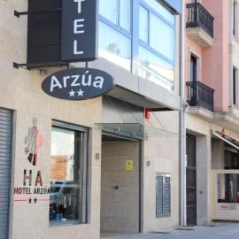 HOTEL ARZÚA, hotel v destinaci Arzúa