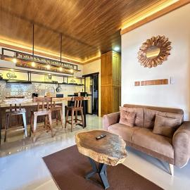 Griya Mandara Homestay Prambanan, hotel v mestu Bugisan