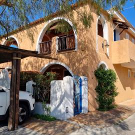 casa vacanze baia safò, viešbutis mieste Briatikas