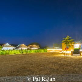 Pal Rajah Desert Camp, hotel u gradu Kūri