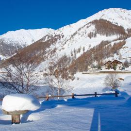 Hotel Vernagt, hotelli kohteessa Senales