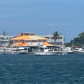 Hotel Vista Bahia & Marina, hotel i Salinas