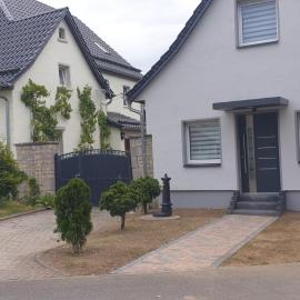 Ferienhaus zur Burg – hotel w mieście Crölpa