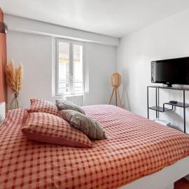 Grand appartement spacieux et lumineux à Noves
