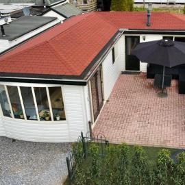 Chalet Rustiek, hotel in Anloo