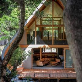 Retreat Villa iki, hotel di Kō
