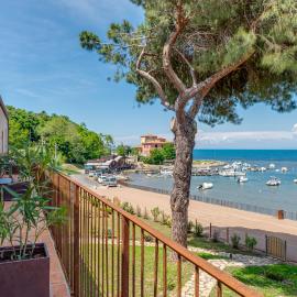 Porto Baratti Residence, hotell sihtkohas Baratti