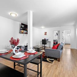 Cozy Family Getaway - NYC & NWK with free parking, hotel in Bayonne