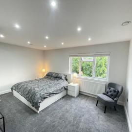 Newly built spacious 1 bedroom apartment