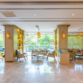 Hangzhou West Lake Hubin Yintai Atour Hotel