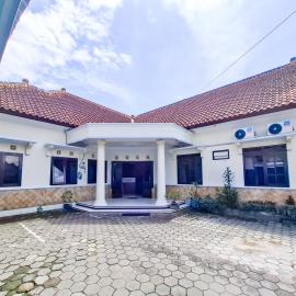 RedDoorz Syariah at Griya Wisata Wonogiri, hotel v mestu Wonogiri