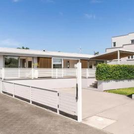 Peaceful Oasis near the Beach and Mount Mainstreet Shopping Centre, hotel in Mount Maunganui