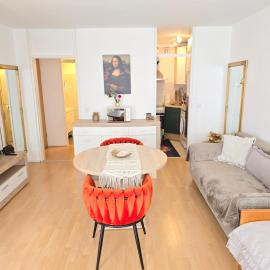 Apartments bei Augsburger Platz 1x Nr 5 - Studio Apartment mit Balkon und Parkplatz in Freiligrathstraße und Apartment ohne Balkon und Parkplatz Nr 5 B in Obere Waiblinger Straße