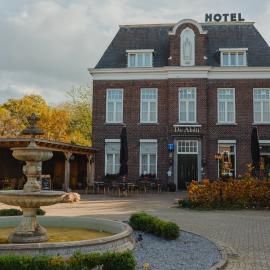 Hotel de Abdij, готель у місті Horn