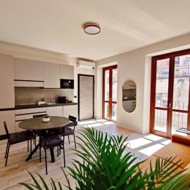 La Morra Apartments