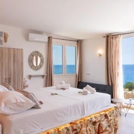 Tholos Stone Suite with Amazing View, hotel a Achlia