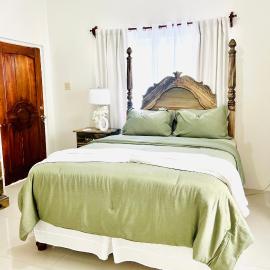 Olive Breeze, hotel i Runaway Bay
