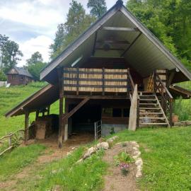 Le chalet a la ferme, hotel di Massat