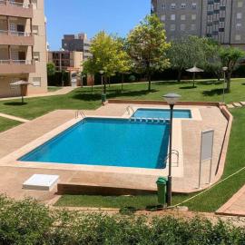 Apartamento renovado cerca de la playa