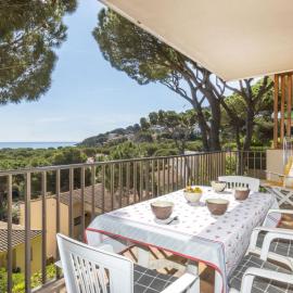 Apartment Melis II M5 Playa de Pals by Interhome, hotel u gradu Pals