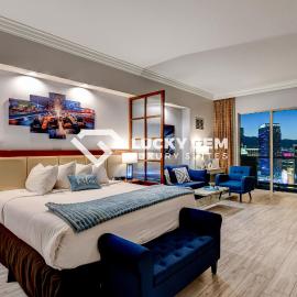 Lucky Gem Penthouse & Luxury Suites at MGM Signature Resort, Balcony Strip View 3505