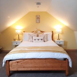 A Stylish Country Retreat!, hotel in Keilour