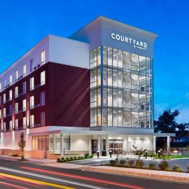 Viesnīca Courtyard by Marriott Albany Troy/Waterfront pilsētā Troja