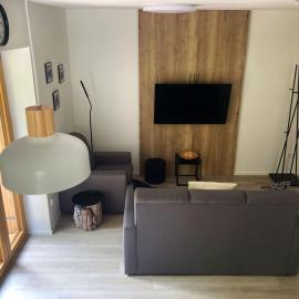 Apartmán Mariánská Hora، فندق في ألبيرتشيك في ييزريسكي هوراش