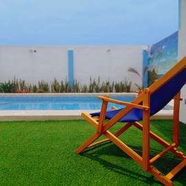 Arenal's Beach Home, hotel em Playas
