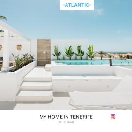 -ATLANTIC- by myhomeintenerife, Luxury Private heated pool, hotel in Palm-Mar