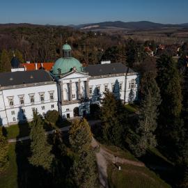 Hotel Zámok Topoľčianky, hotel v Topolčiankach