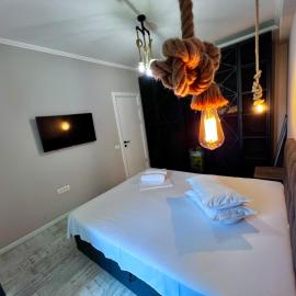 GRAND MAMAIA LAKE Apartments، فندق في كونستانتا