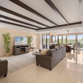 Stunning Spacious Luxury Condo 5-Star Reserva Conchal - Carao, hotel v mestu Playa Conchal