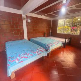 Habitacion Independiente 1 Vereda La Trina Libano Tolima, khách sạn ở Líbano