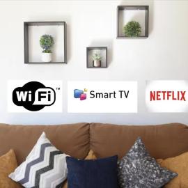 CASA DORADO A con AC Y SMART TV Planta Alta, hotel en Mezcales