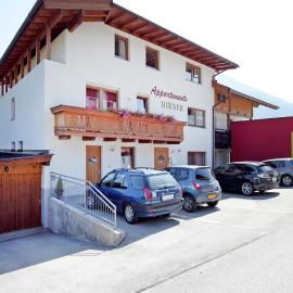 Apartment in Fügen near Ski Lift, hótel í Fügen