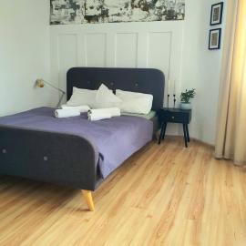 Yan's House apartament 2 camere decomandat, hotel in Drobeta-Turnu Severin