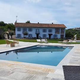 Dimora Relax, hotel in Costigliole dʼAsti
