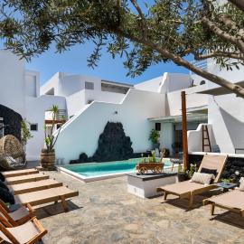 Plastiras Rooms, hotel a Fira