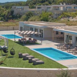 Villa Lux Solis - With 2 Pools