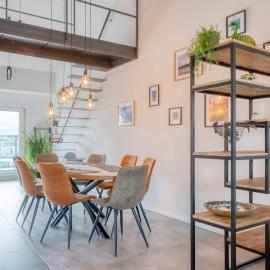 Stunning duplex apartement in the center De Haan, hotel u gradu 'De Haan'