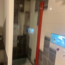 Chambre privative parking gratuit dans la rue, Hotel in Orsay