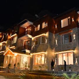 Hotel Mountain Majesty's Inn, Manāli